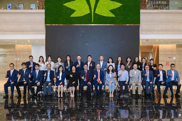 同心聚力，上澤齊輝 | 上藥控股與澤璟制藥舉行戰(zhàn)略合作簽約儀式