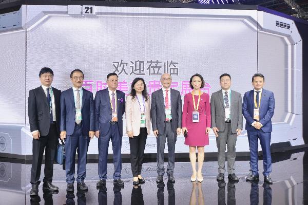 進(jìn)博會ing | 上藥控股與百時美施貴寶、杜邦、美迪科舉行簽約儀式